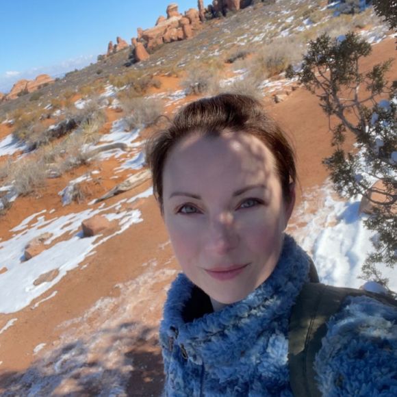 Meet your Posher, Leah - Picture 1 of 1